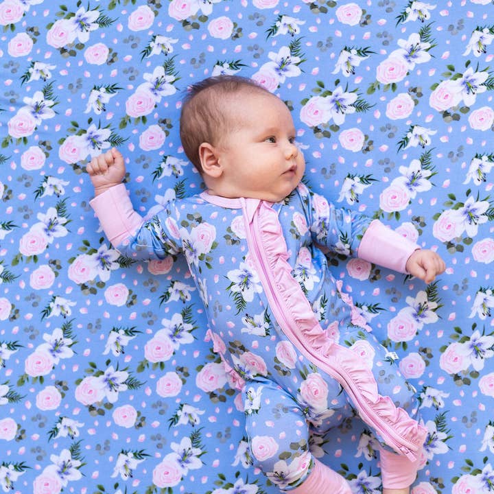 Lillian Blommig Bambu Volang Konvertibel Sparkdräkt för wholesale av Laree + Co.