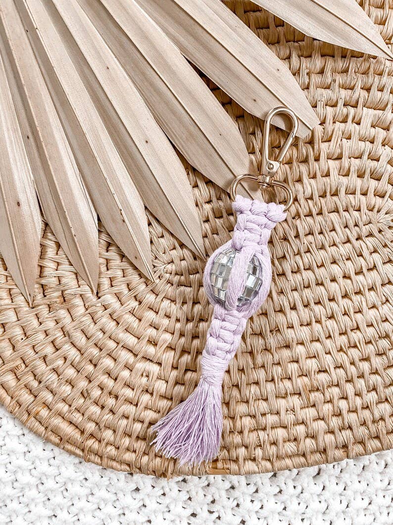 Pure Bliss Home Decor - Vente Porte-clés – femme - Porte-clés Disco en macramé | Porte-clés Boho | Cadeaux Disco Ball0