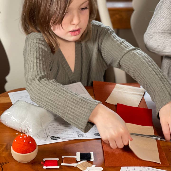 Mimihali - Wholesale Craft Sewing Kit - FOX and MUSHROOM felt sewing kit for kids5