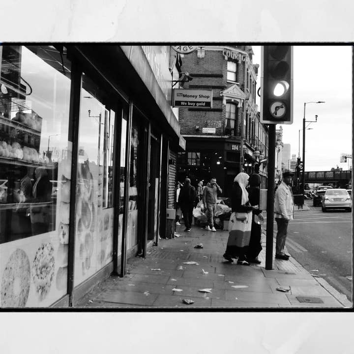 Schwarz-Weiß-Fotodruck „London Street“, Finsbury Park, Wandbild für den Großhandel von Mo & Paul Photography