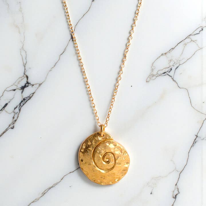 Medalhão Nautilus Dourado por atacado de J + I Jewelry