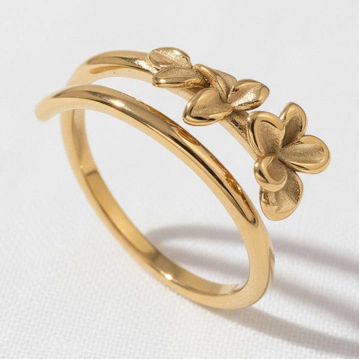 Anello Regolabile Triplo Fiore Dorato con Motivo Floreale per la vendita all'ingrosso da parte di paperln