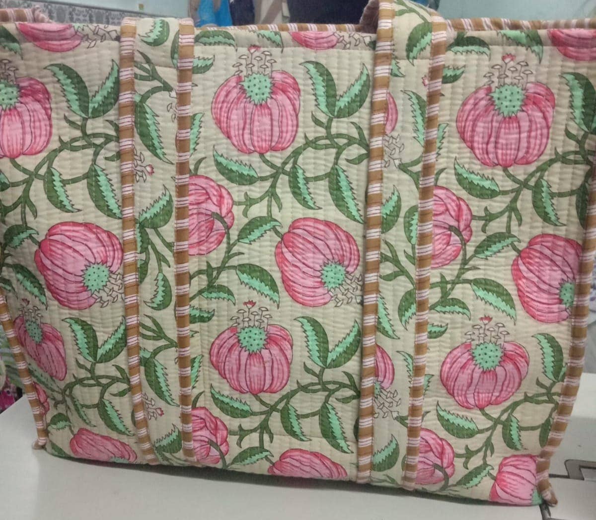 Meghcraft - Wholesale Tote Bag - Women's - Floral Cotton Quilted Block Print Tote Bag-Beach Bag totes9