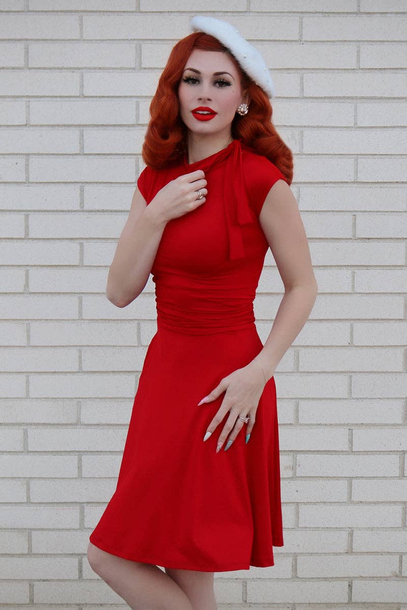 Retrolicious – Großhandel Kleid – Damen – Bombshell Kleid in Rot1