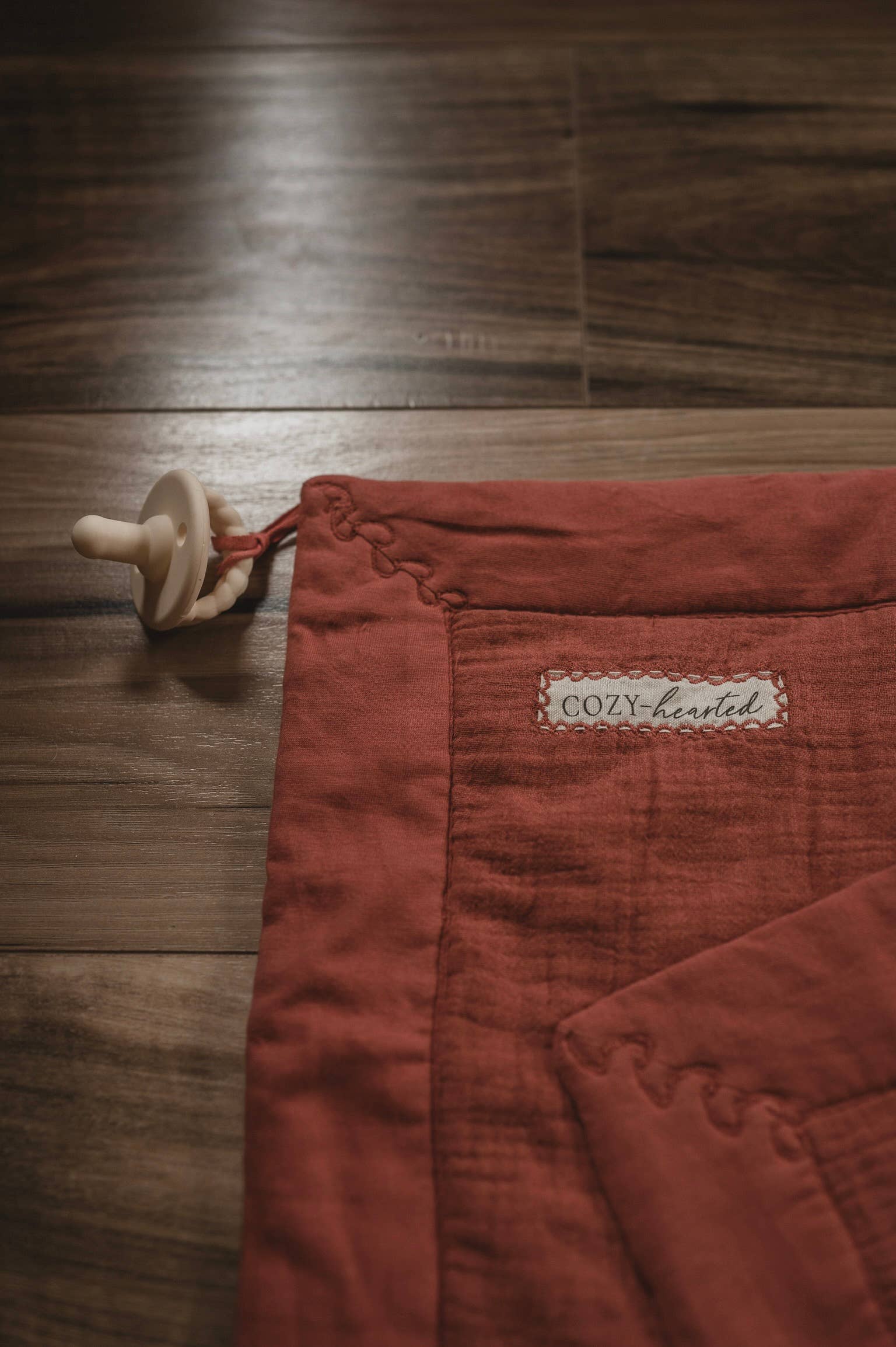 Cozy-hearted - Wholesale Knuffeldekentje/doekje - Baby - De Mini Cozy Lovey – Organisch katoenen babytrooster voor comfort en veiligheid14