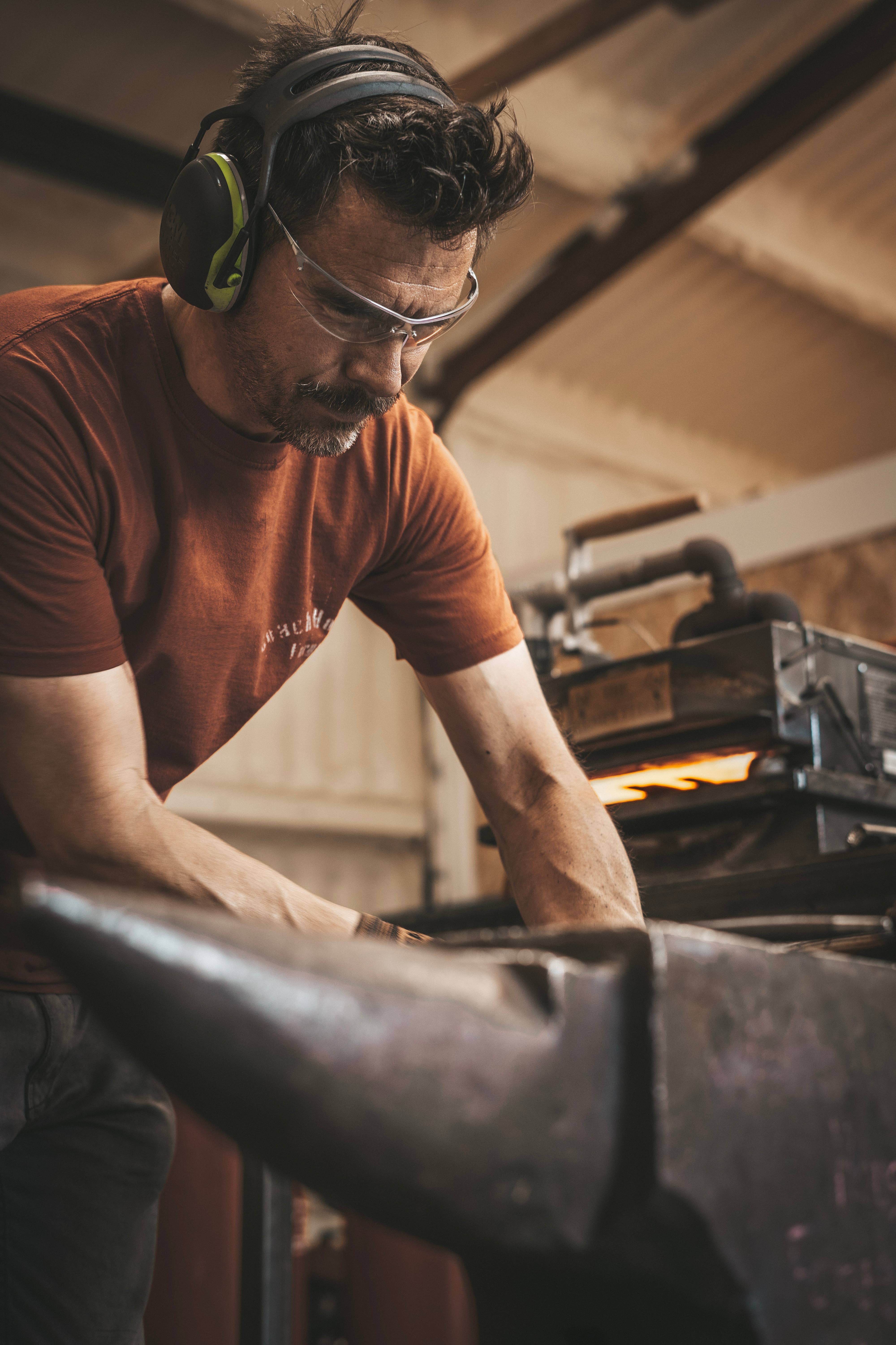 Coach House Forge – wholesale Fireplace mantel – Hand Forged Iron 'Long Horn' Kindling Storage8