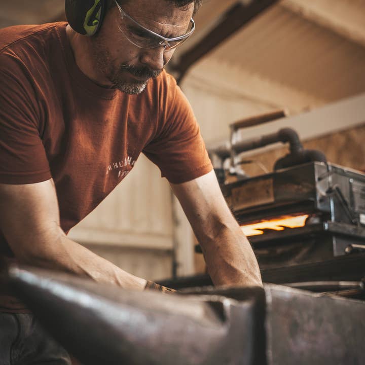 Coach House Forge – wholesale Fireplace mantel – Hand Forged Iron 'Long Horn' Kindling Storage8