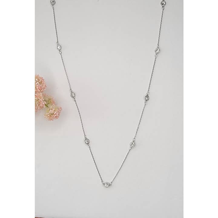 BETTYOH INC - Wholesale Pendant/Charm Necklace - CHAIN LINK WITH CUBIC STONES NECKLACE.