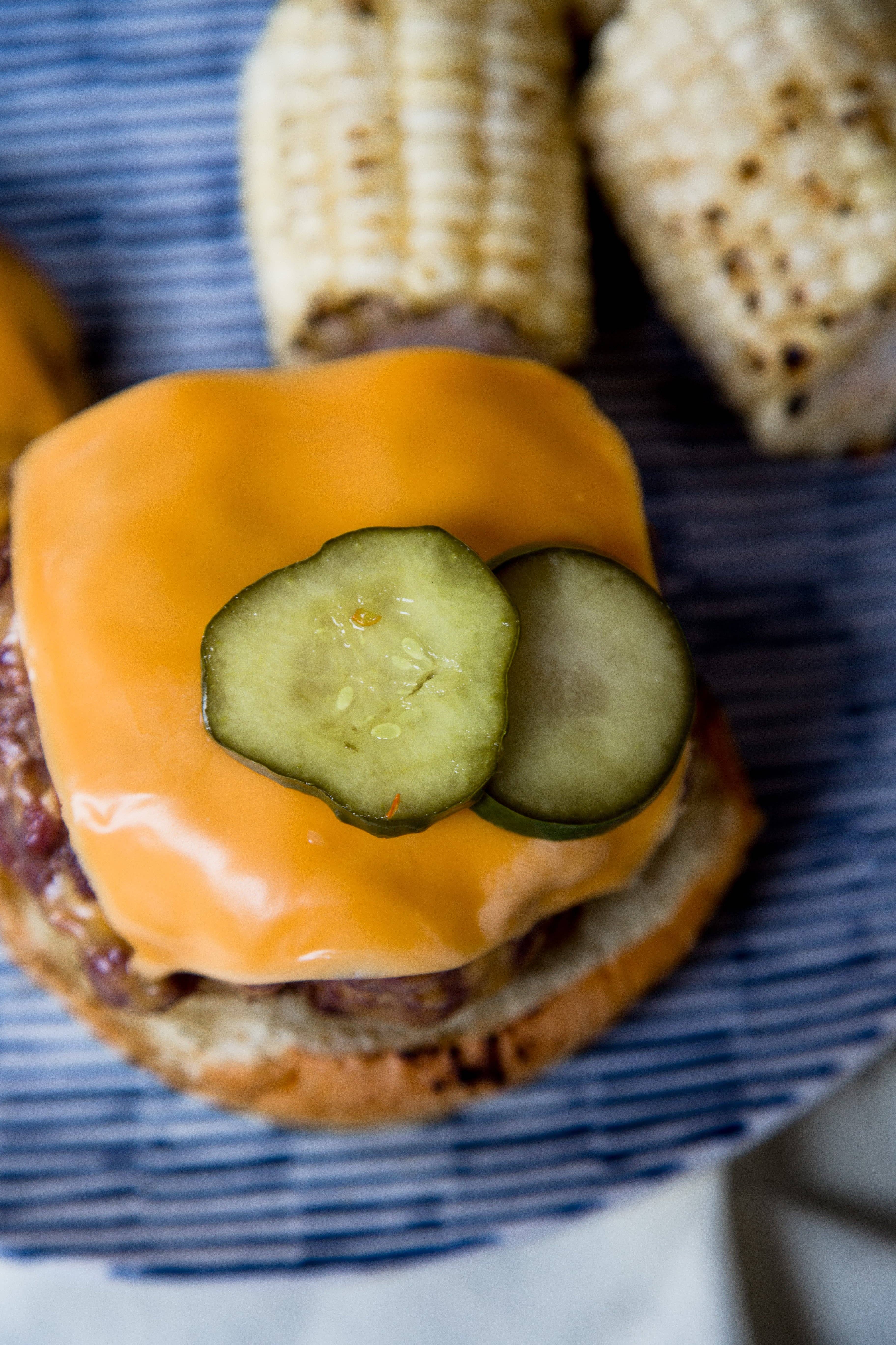 The People's Provisions - Vente Légumes marinés - Cornichons à l'ail et à l'aneth 473 ml4