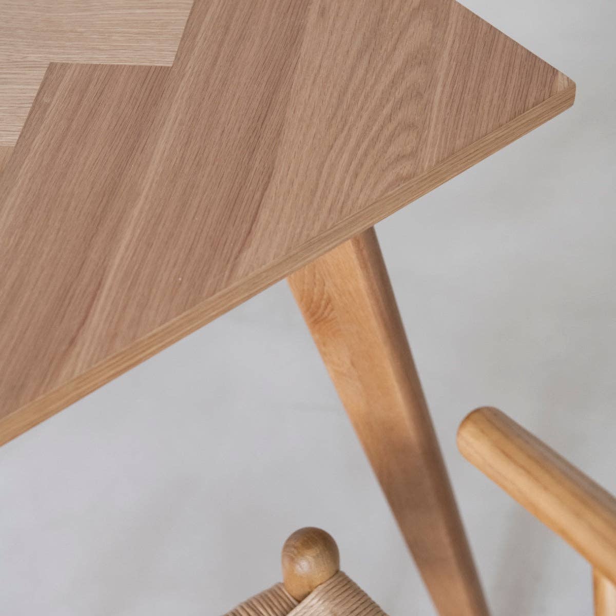 Andrea House - Wholesale Patio Set - Nordic wooden dining table3