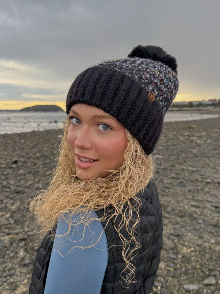 HTC0083 Bonnet à pompons à confettis colorés pour la vente par MiMi Wholesale