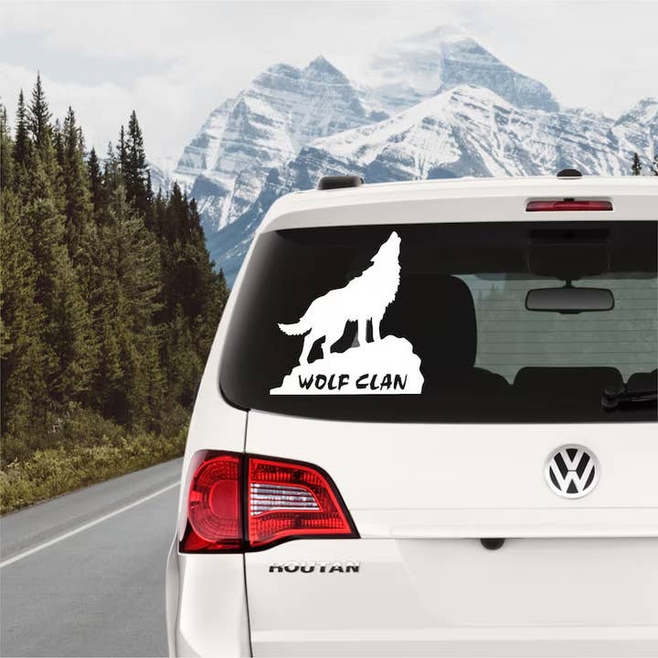 Sticker en vinyle Wolf Clan pour la vente par Nish Gear