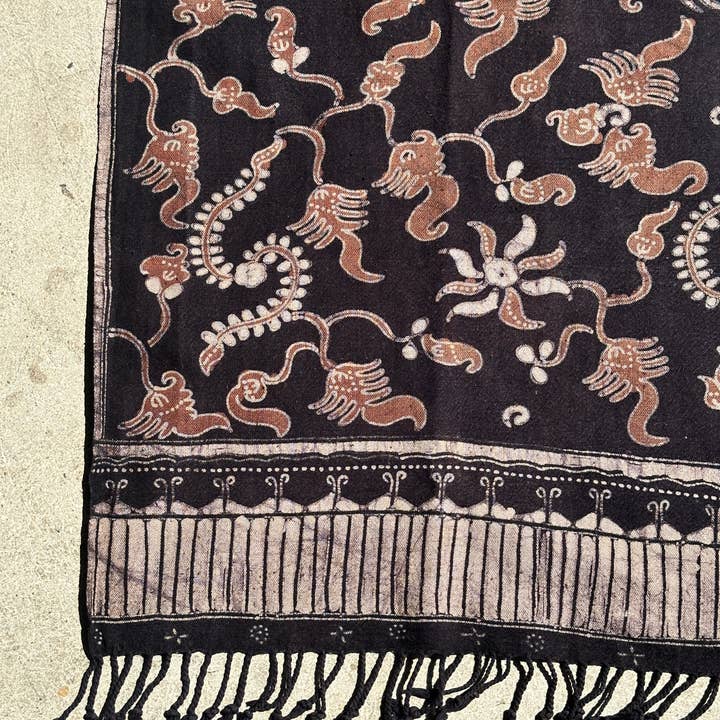 Office Objets - Wholesale Coverlet - Black and brown printed batik, Indonesian ceremonial fabric 185x5014