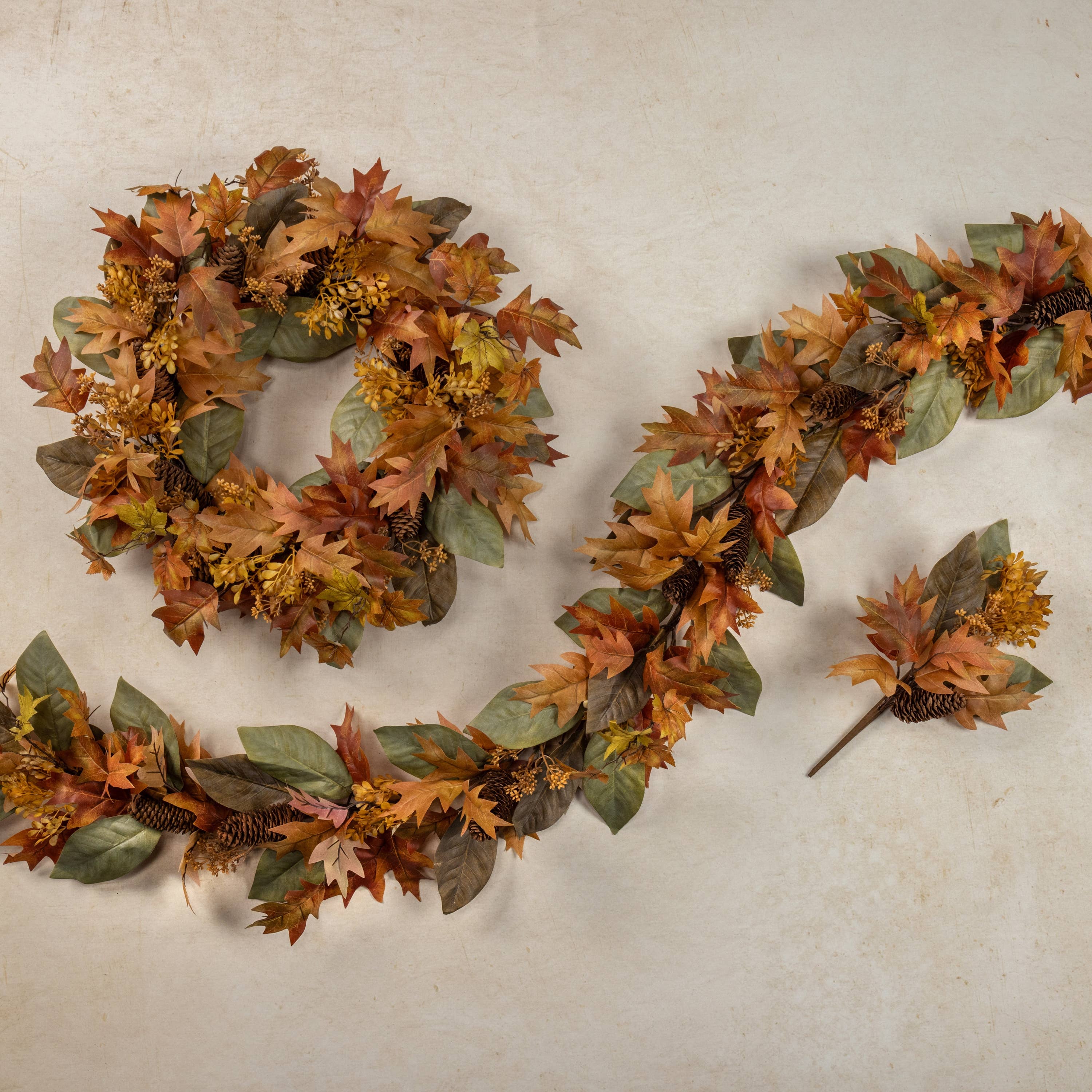 Ragon House – wholesale Bunting/Krans – 1,8 m SKÖRDEBLANDAD LÖVGIRLAND2