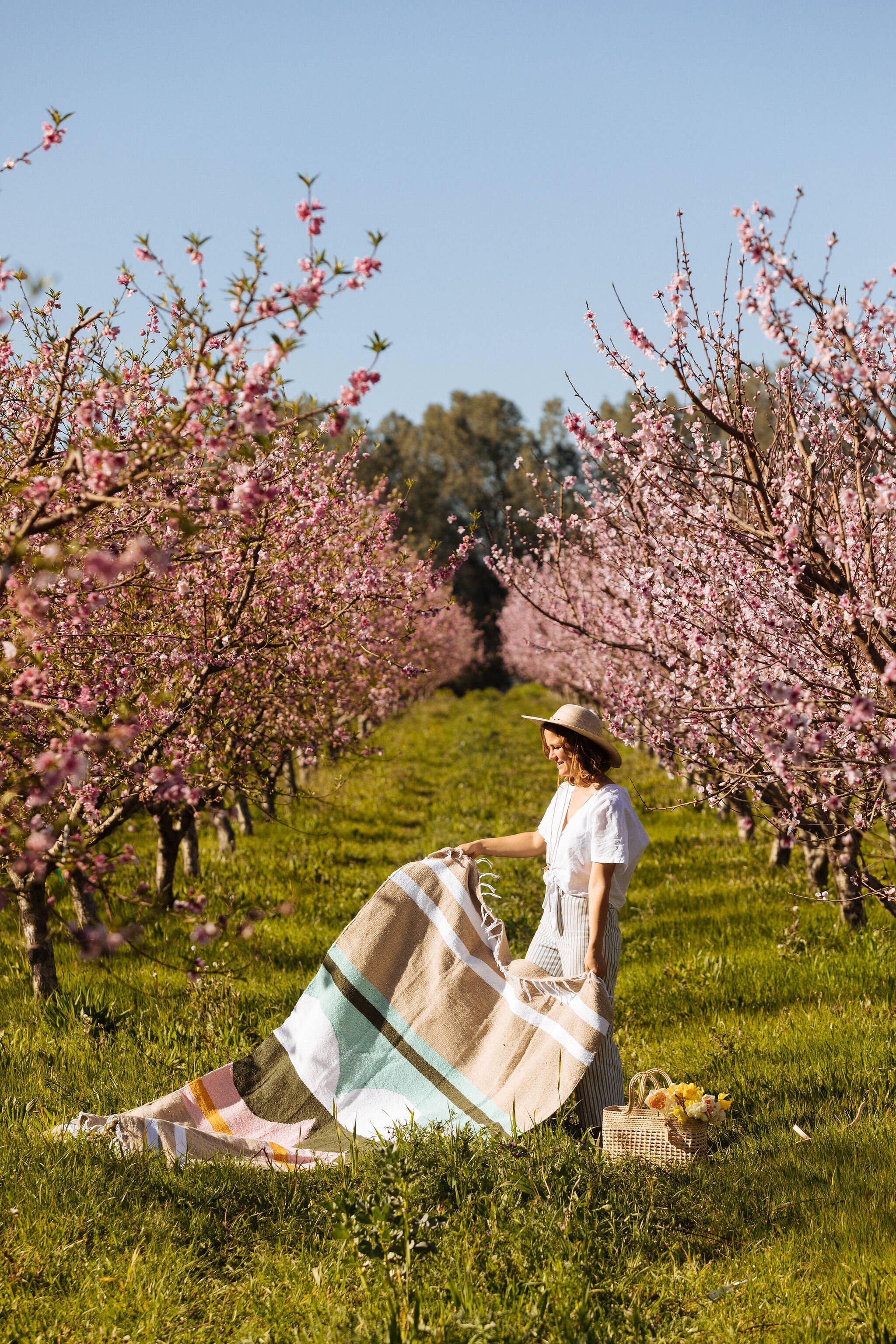 Caminito – wholesale Picknickfilt – Luna Fresca - Rullad filt med läderrem3