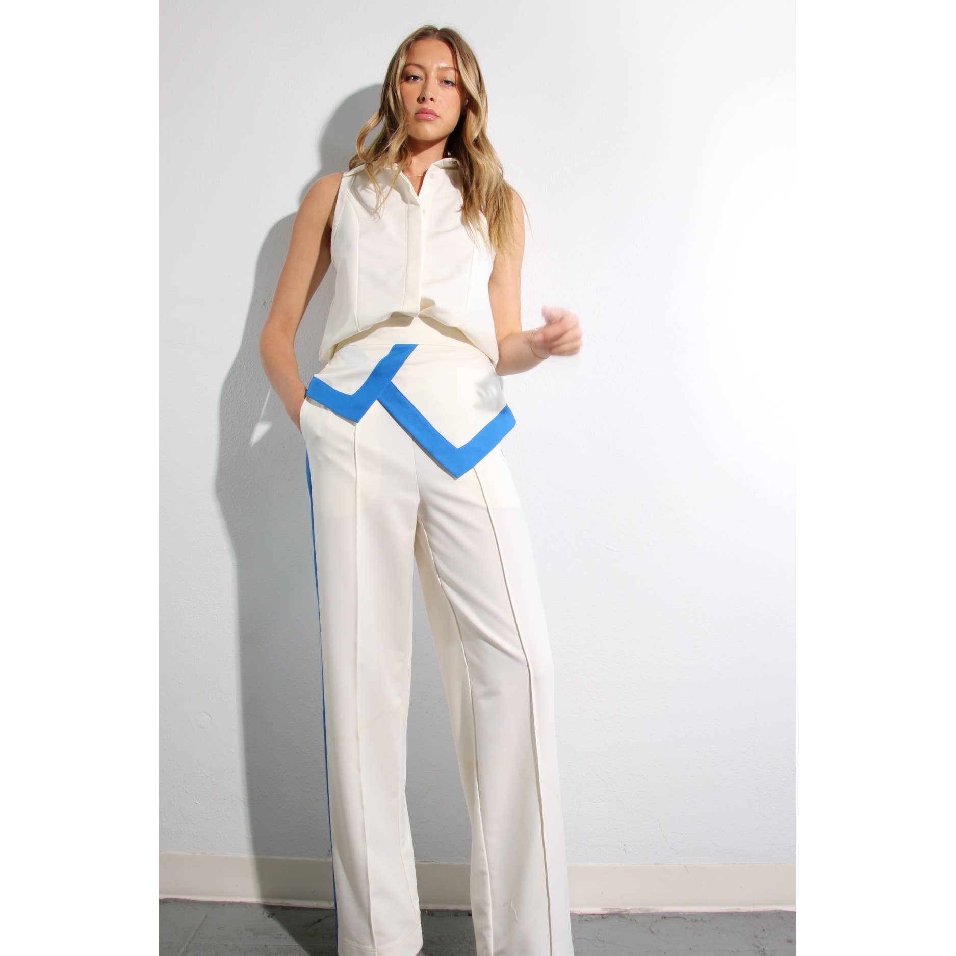 CREMA SET CAMICIE E PANTALONI in vendita all'ingrosso su Faire4