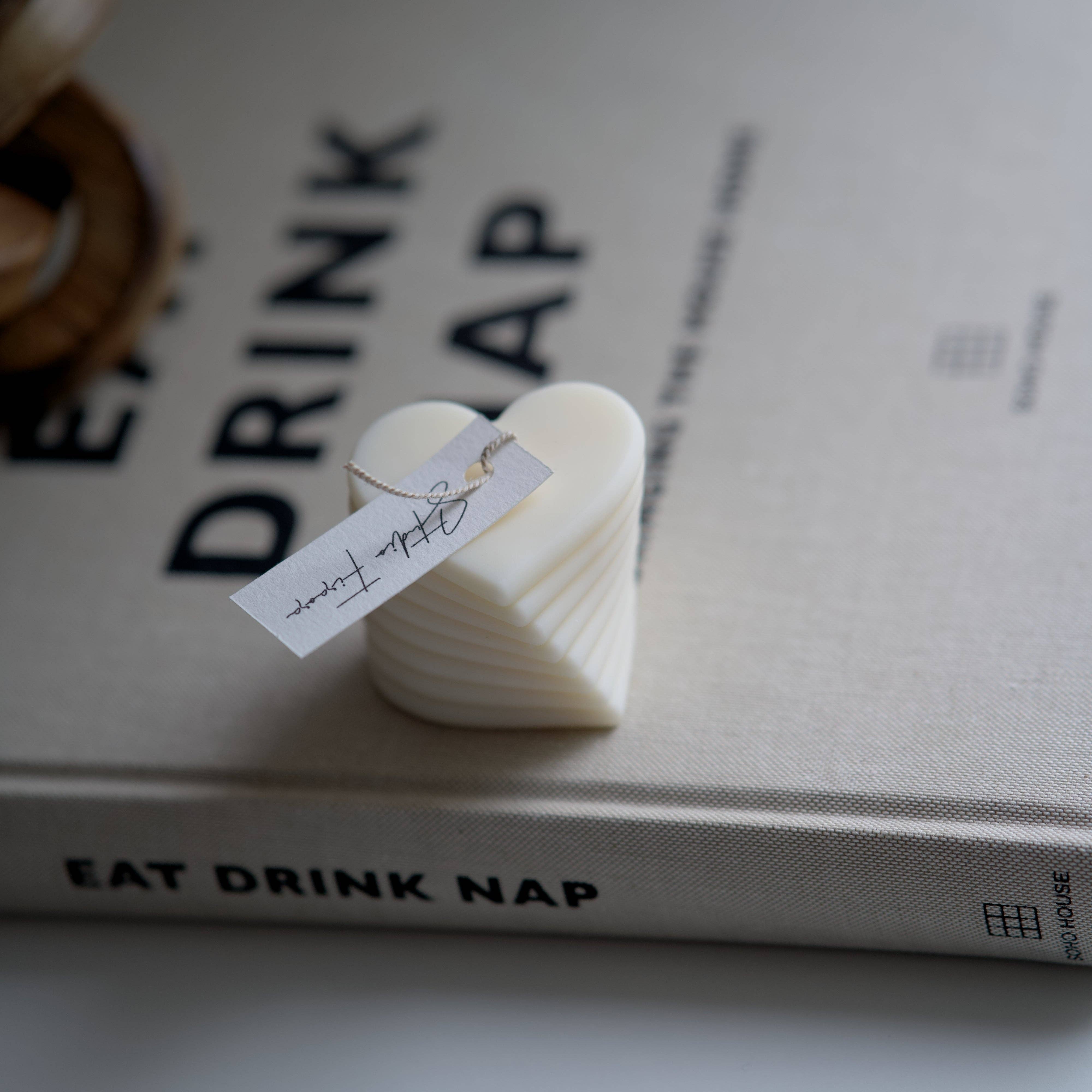 Studio Firaora - Vente Bougies originales - Bougie ESSENCE D'AMOUR - cire de soja