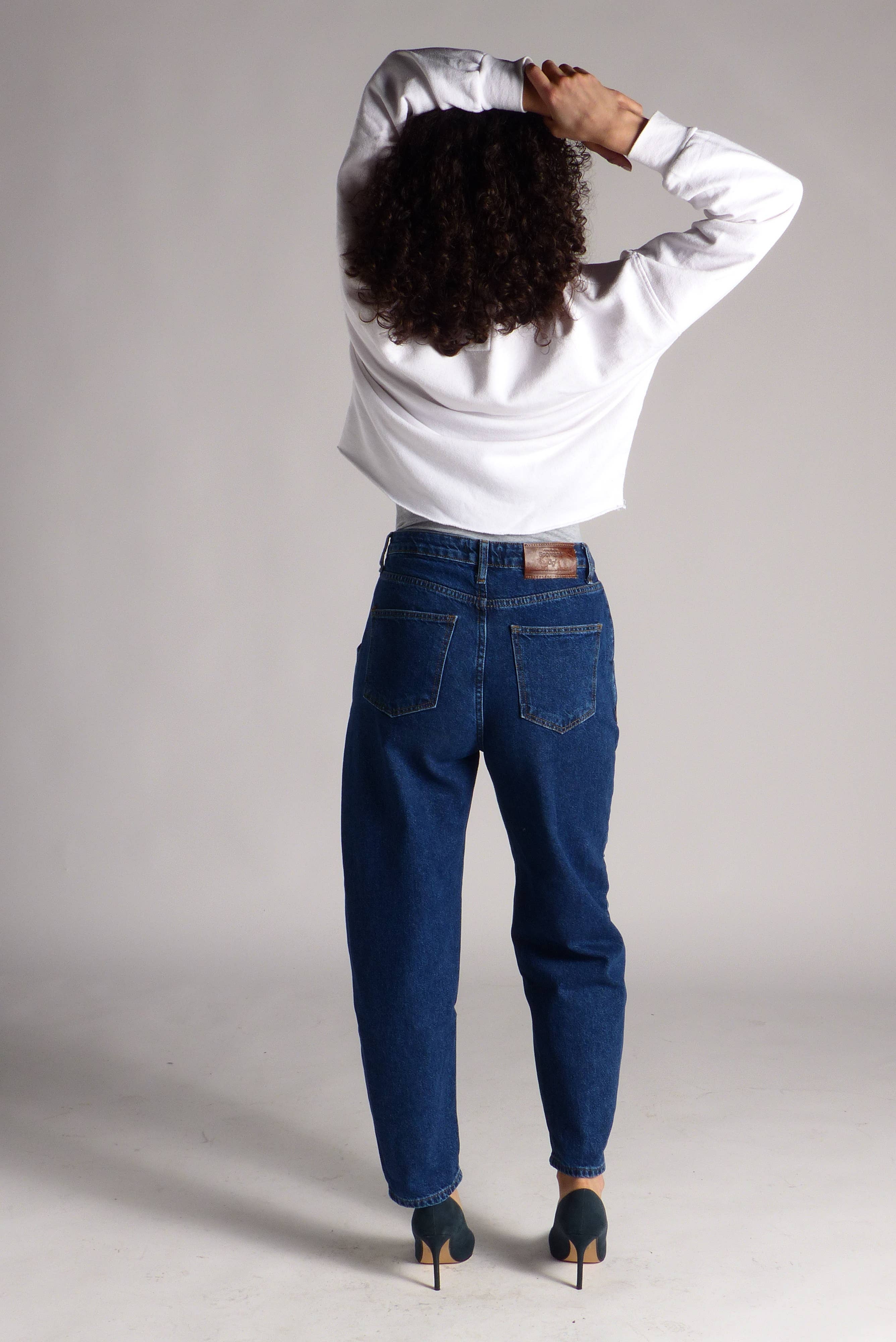 Blue Slouchy jeans - Stylish and comfortable - CasualChic Denim for wholesale on Faire2
