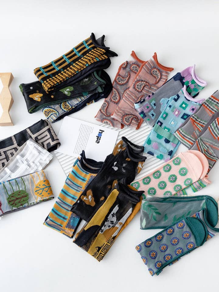 Calcetines transparentes Rufia con diseño asimétrico para venta al por mayor de Funkyrel® Atzbranding Limited