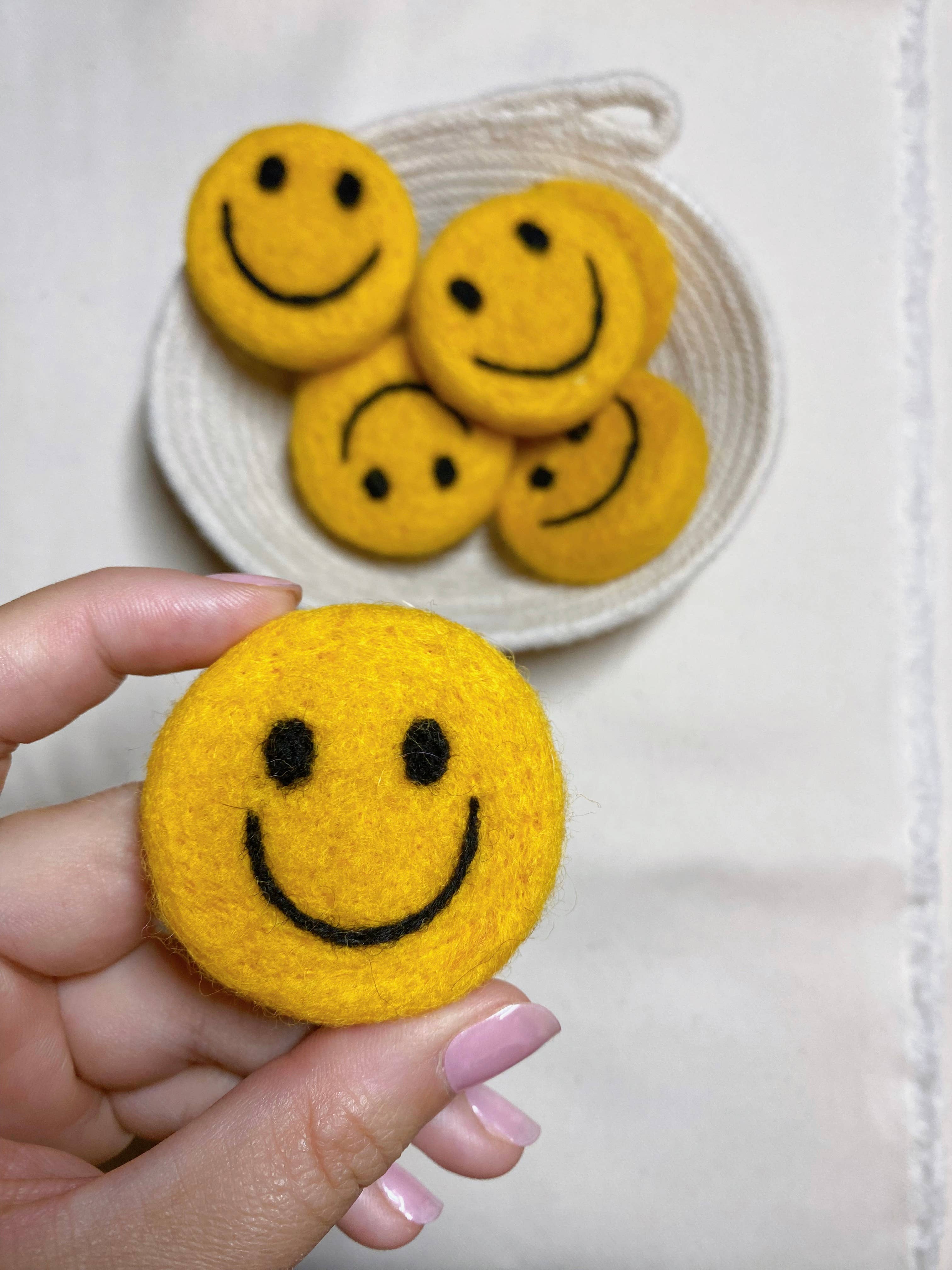 Lost Vly - Wholesale Car Freshener - Women's - Felt Smiley Face Reusable Oil Diffuser0