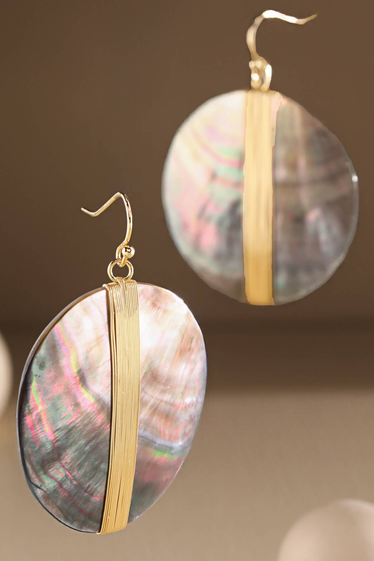 Urbanista - Wholesale Dangle Earrings - Circular Shell and Steel Dangle Earrings0