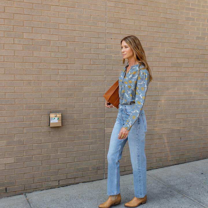 THE MARIE TOP - BLUE BELL and other Purchase Wholesale en saison. Free Returns & Net 60 Terms on Faire trending on Faire.