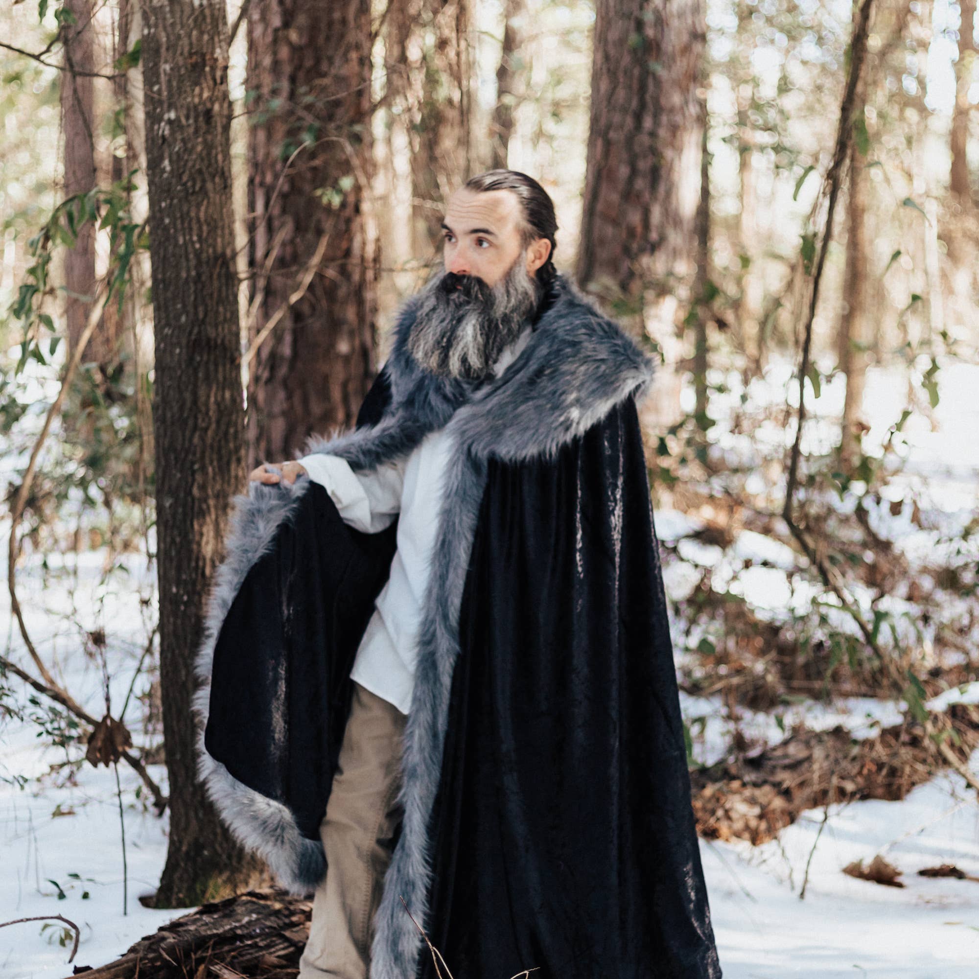 everfan - Wholesale Costume - Unisex - Viking Cloak with Fur Mantle & Clasp | Medieval Renfest Cape7
