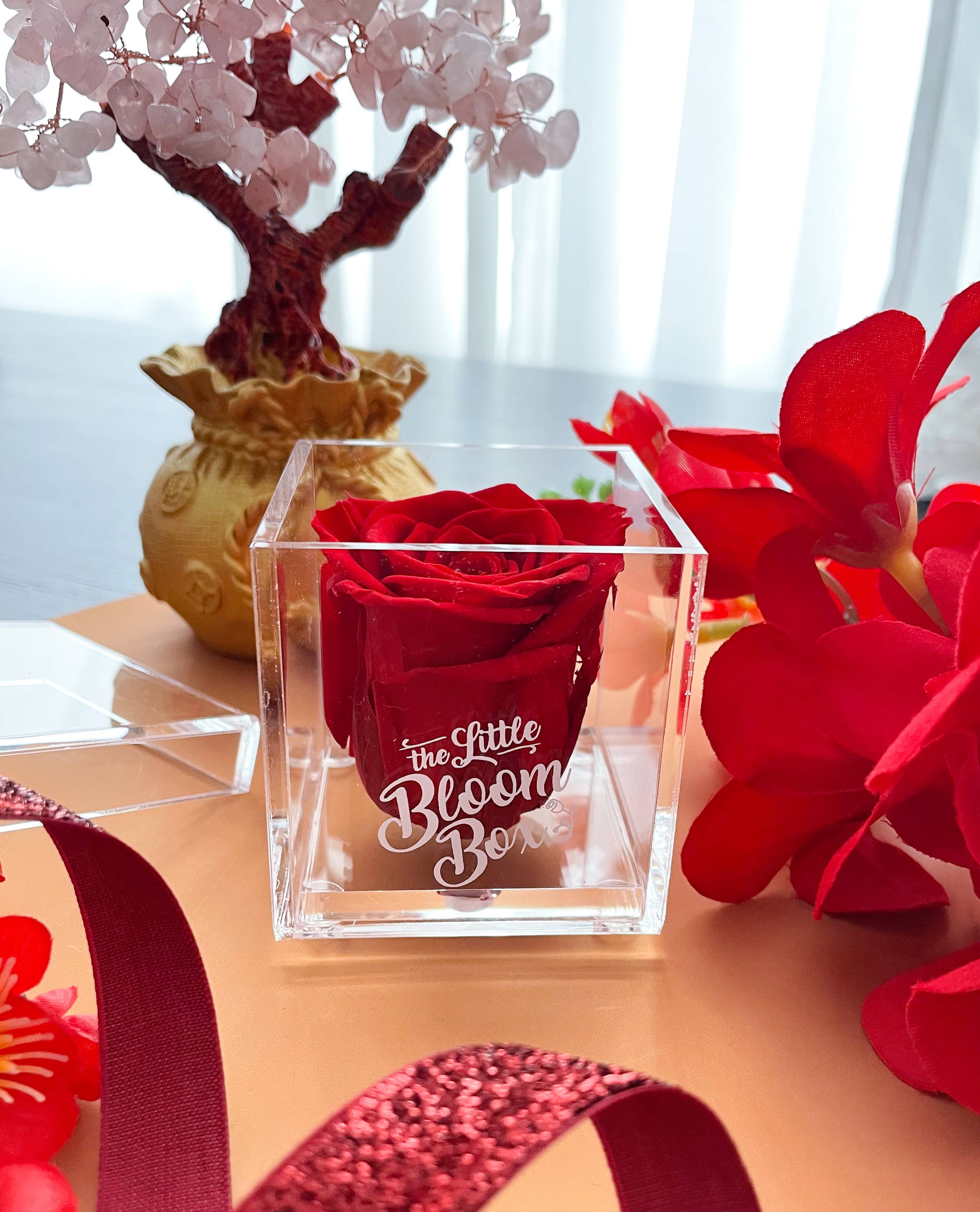 The Little bloom box - Wholesale Artificial Flowers - 1 Rose Crystal Acrylic Square Box