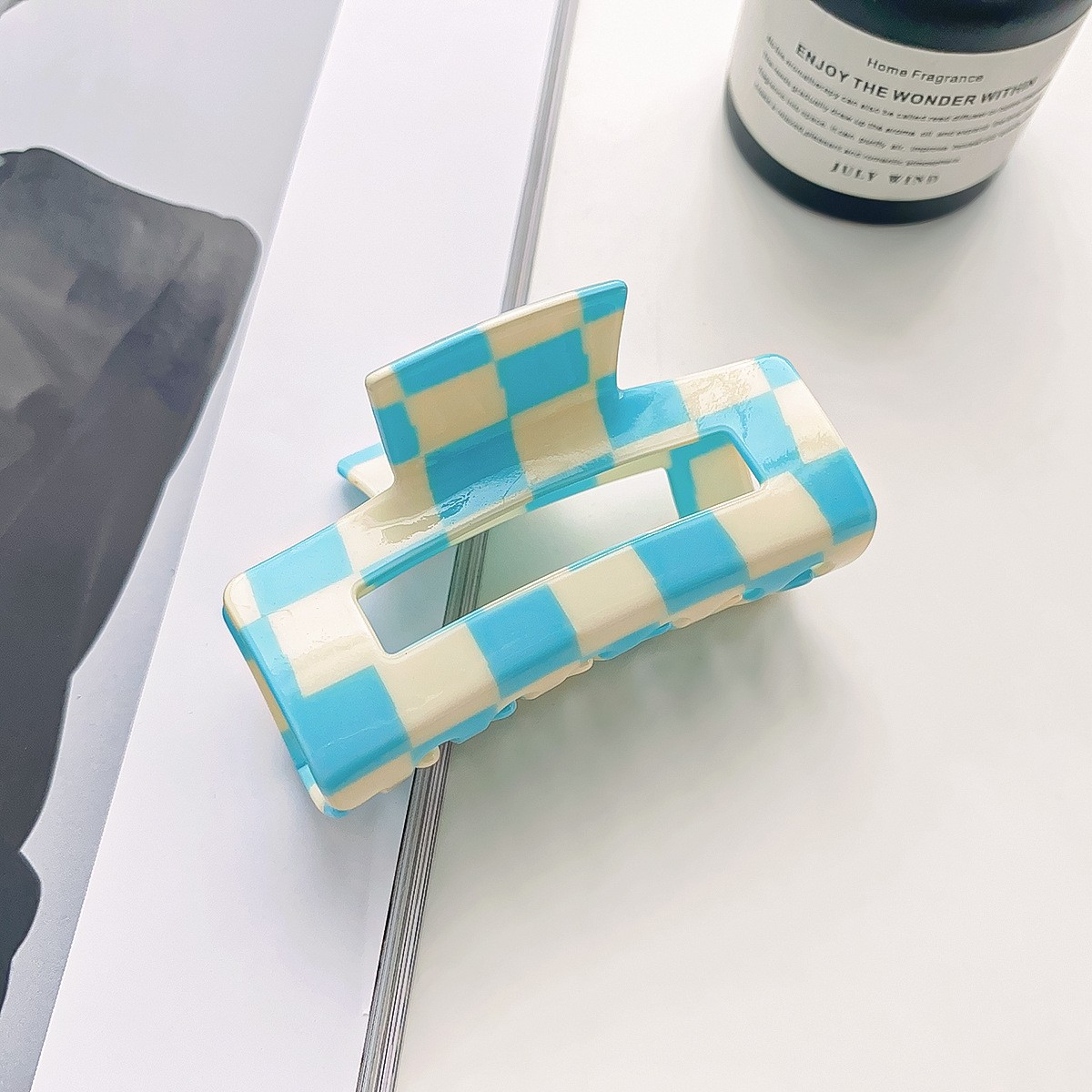 ACCITY - Wholesale Hair Clip - Women's - Checkerboard Hair Claw – Candy Color Acetate Look_CWMM100848