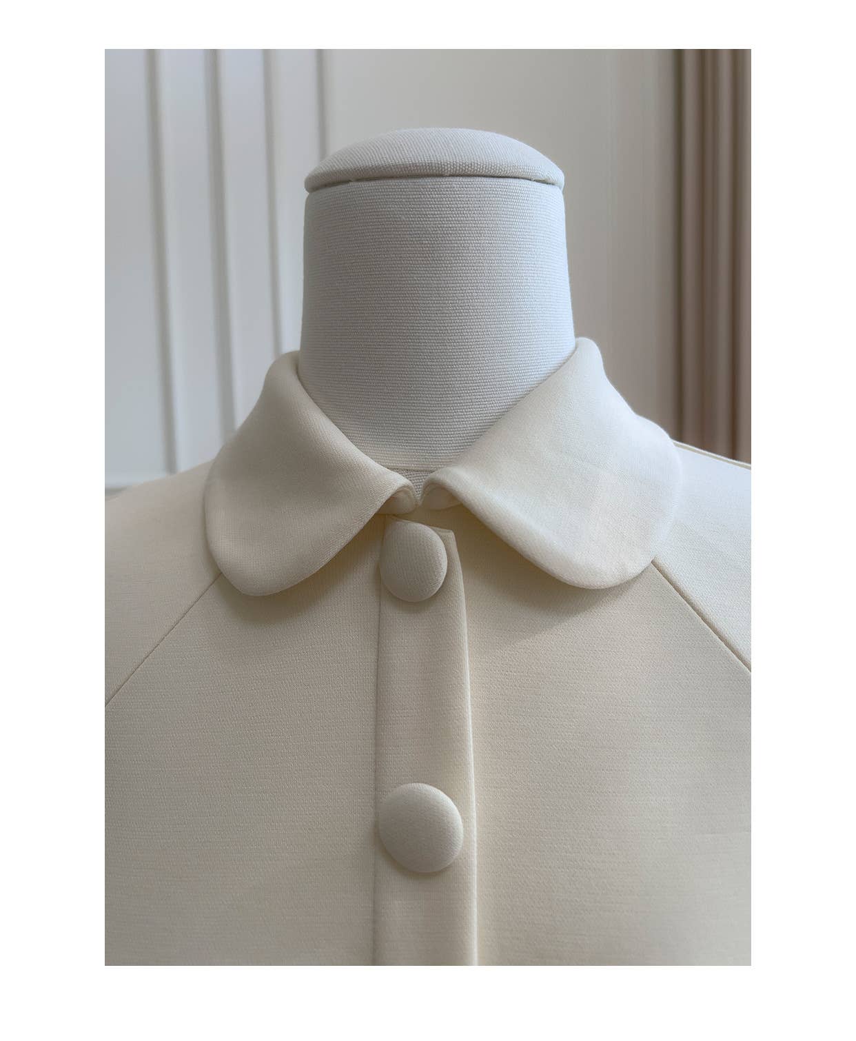 Amourique - Wholesale Dress - Women's - Crème Chantilly Couture2