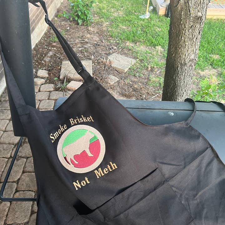 Tablier de grillade, fumez du brisket pas de la méthamphétamine, excellent cadeau pour barbecue pour la vente par 426 Creative
