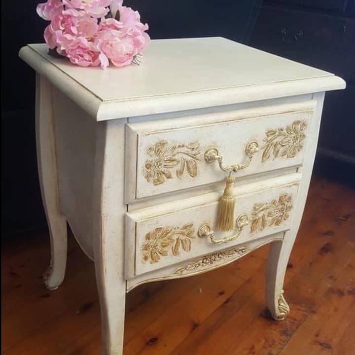 Pochoir à bordure florale rétro pour la vente par Belle Stencils