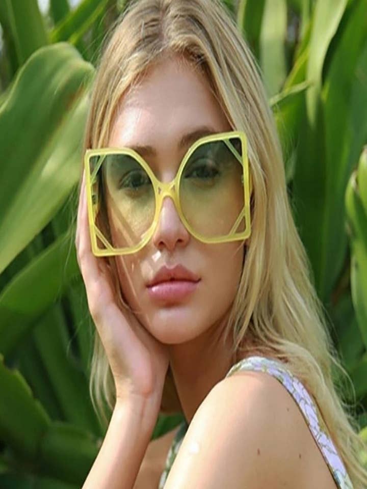 Boujee Boat Sonnenbrillen für den Großhandel von Pretty Little Patriot LLC