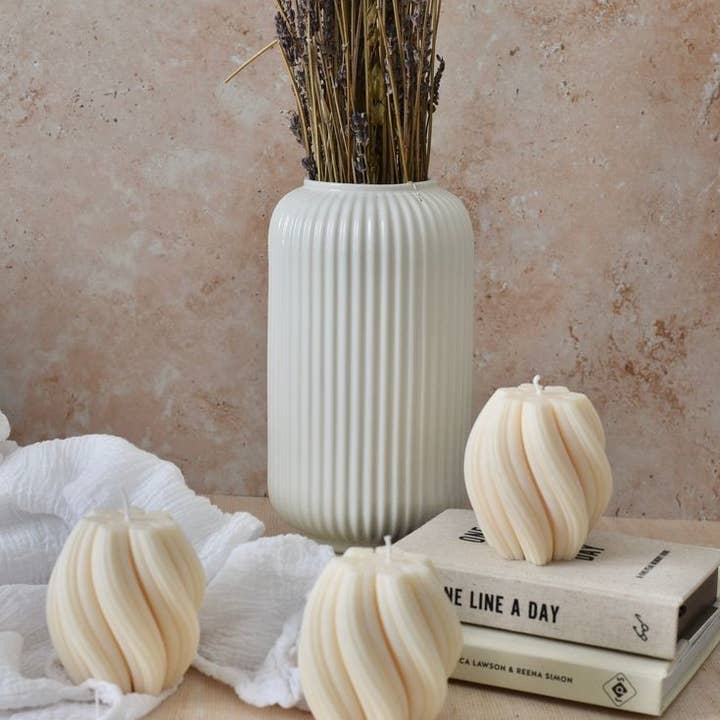 Lucerna Candles US - Wholesale Pillar Candle - Swirl Soy Wax Candle7