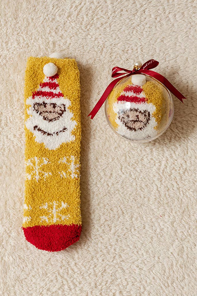 UNISHE - Wholesale Socks - Women's - Cartoon Christmas Fleece Socks MOQ 5Pairs ZZKF30313