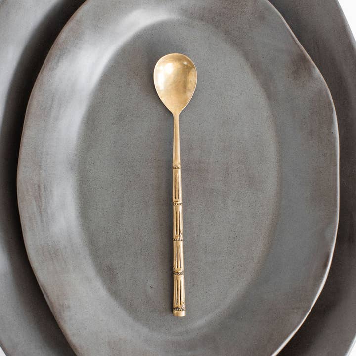 Tagliaferro Ceramics - Wholesale Platter - Modern Serving Platter in Charcoal1