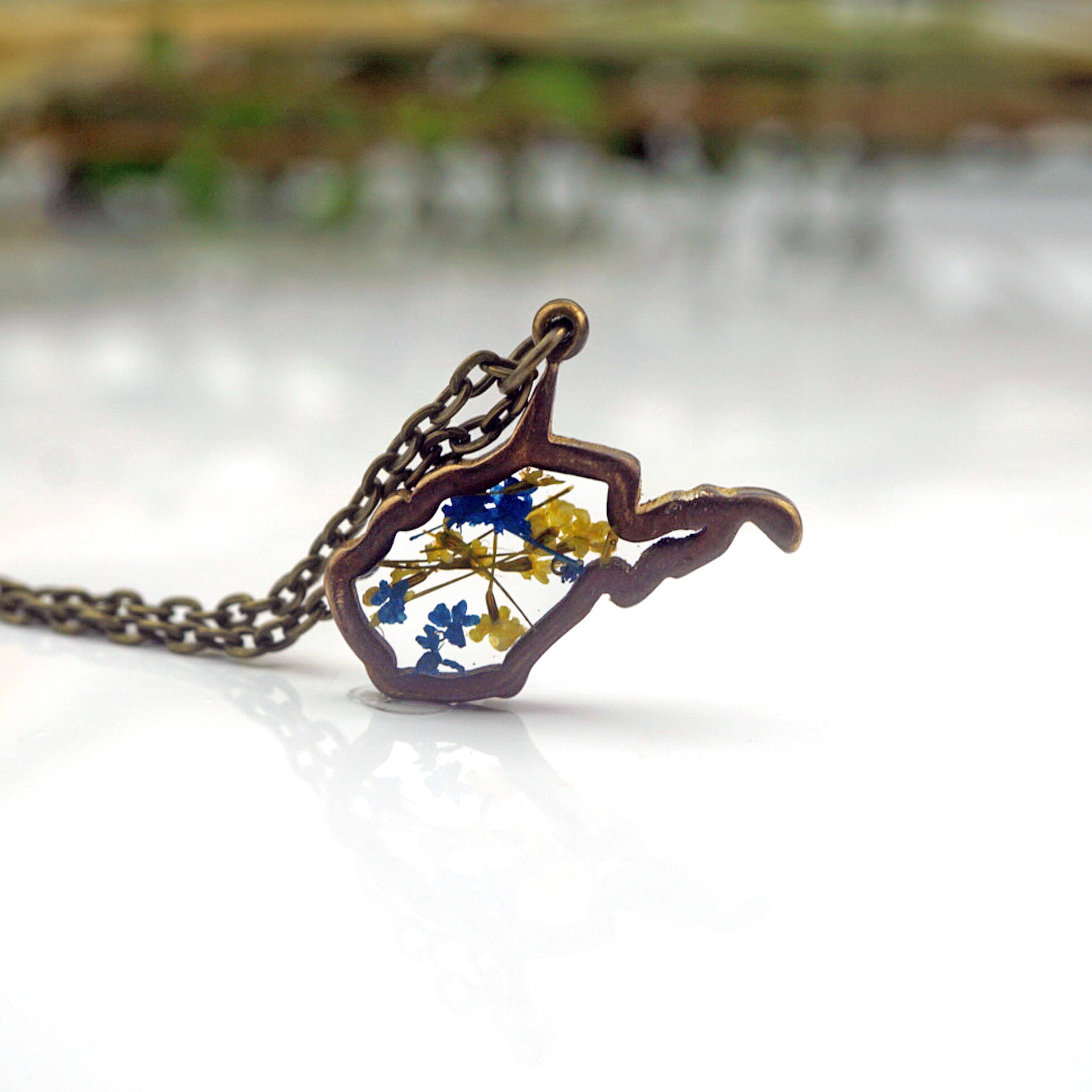 The Pretty Pickle - Wholesale Pendant/Charm Necklace - Small West Virginia Botanical Necklace6