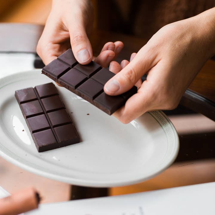 Flint Chocolate - Wholesale Chocolate bar - Wild Blueberry3