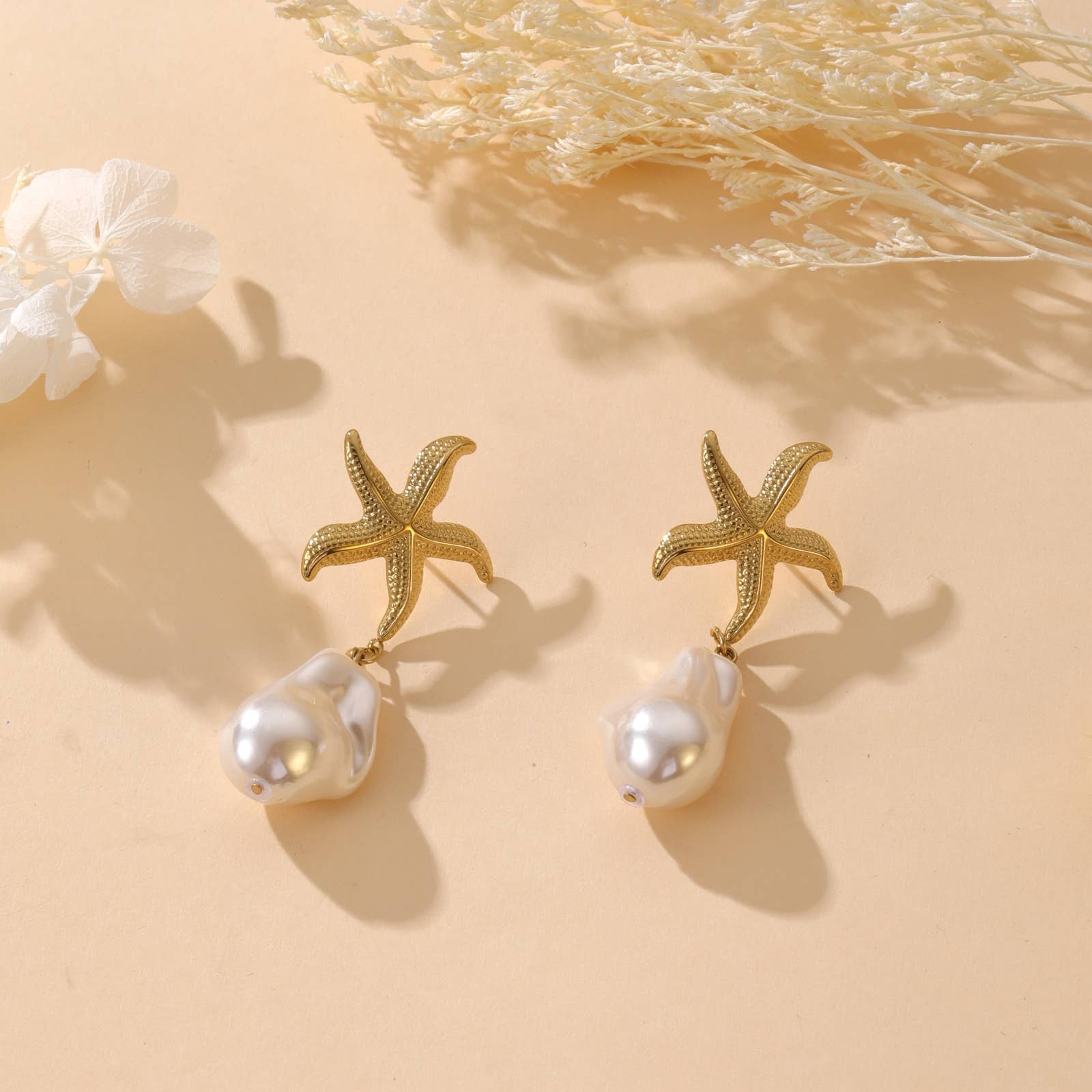 Lovelika - Wholesale Dangle Earrings - Dangling earrings - Cléophée1