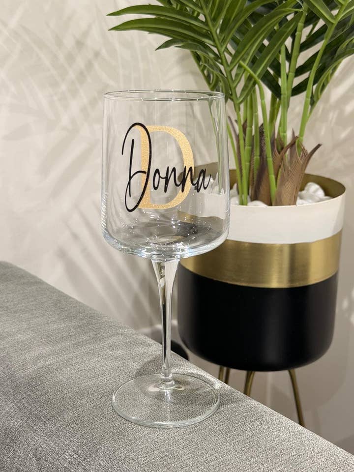 Personalized Name Initial Wine Glass, Glitter Color Choice for wholesale by Perfectgiftstogive