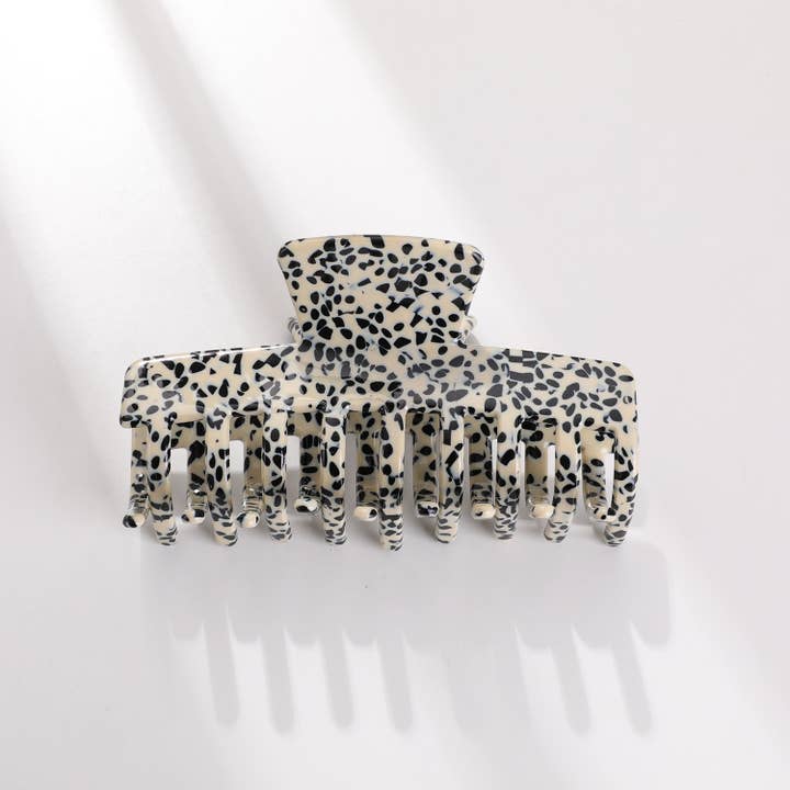 Sortiert Chloe Core | Klassische große rechteckige Fassklammer für den Großhandel auf Faire8