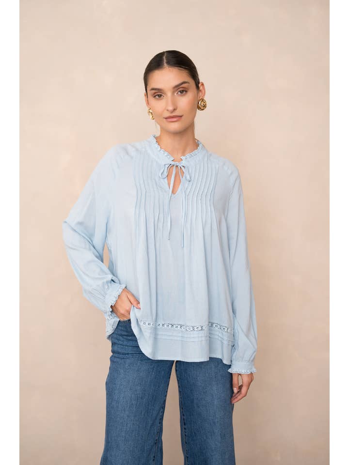 Attentif Paris - Vente Chemisier – femme - Blouse contenant du lin avec col volanté et noeud1