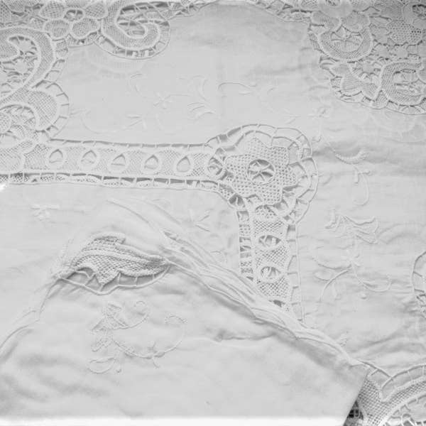 Eastern Sunrise Lace And Linens Inc. – wholesale Duk – Point de Venice Needle Lace Sällsynt tyg Bomull Organdy Bord