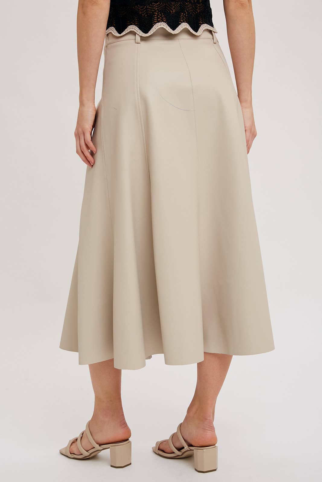 Bluivy - Wholesale Skirt - Women's - FAUX LEATHER FLARE MIDI SKIRT7