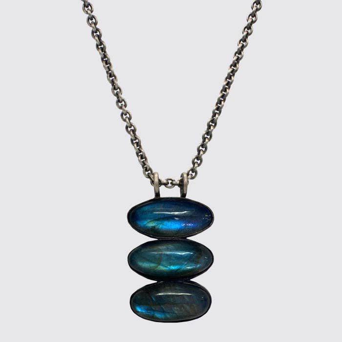 Jane Diaz NY - Wholesale Pendant/Charm Necklace - Triple Glowing Oval Cabochon Pendant Necklace - PJ14205