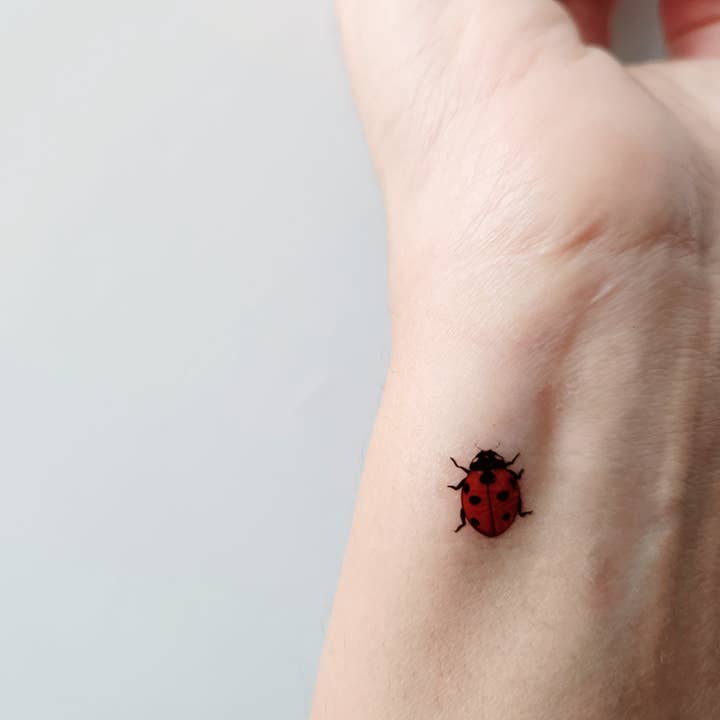encredelicate – wholesale Tillfällig tatuering – röda nyckelpiga tillfälliga tatueringar (uppsättning av 8)