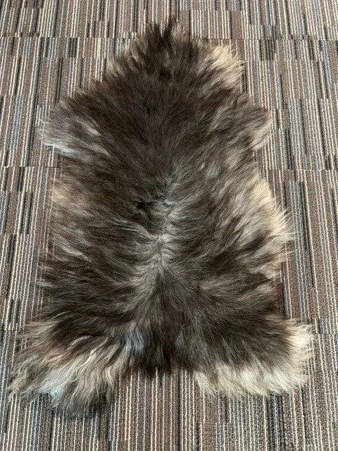 WeeSkins Holland – Engroshandel Løst tæppe – Islandsk lammeskind, stilfuldt og krøllet4