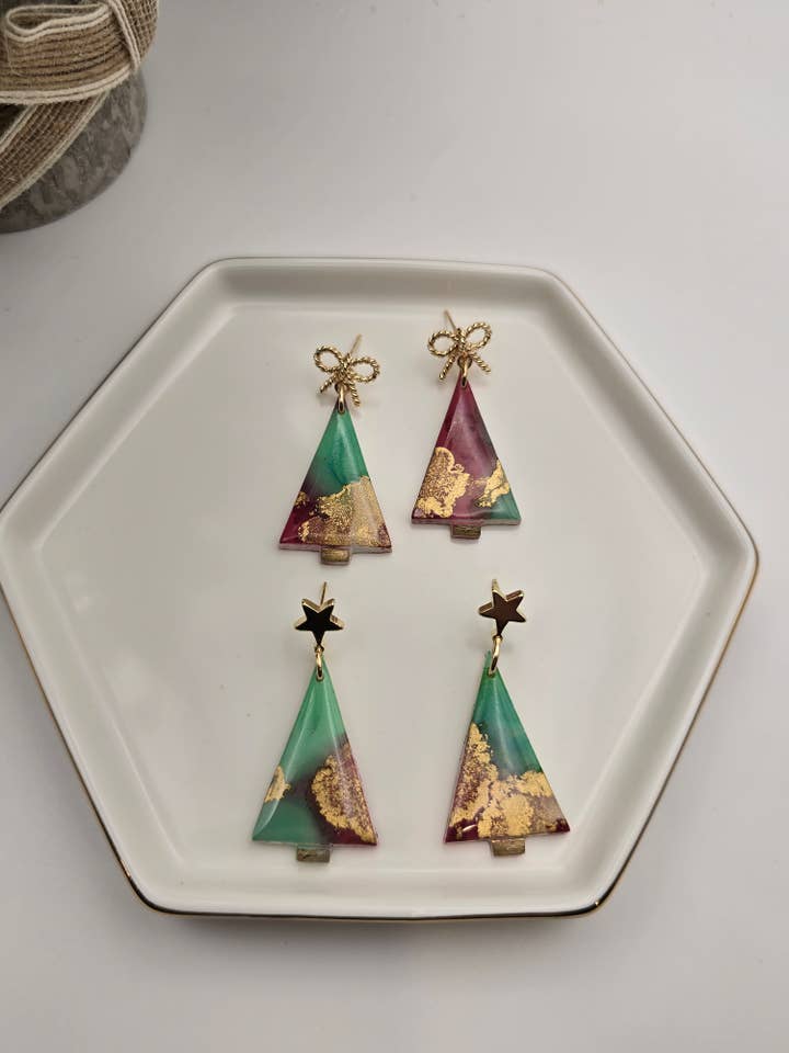 Brincos de Árvore de Natal em Argila Polimérica Feitos à Mão, Tinta de Álcool por atacado de Beckys Creations