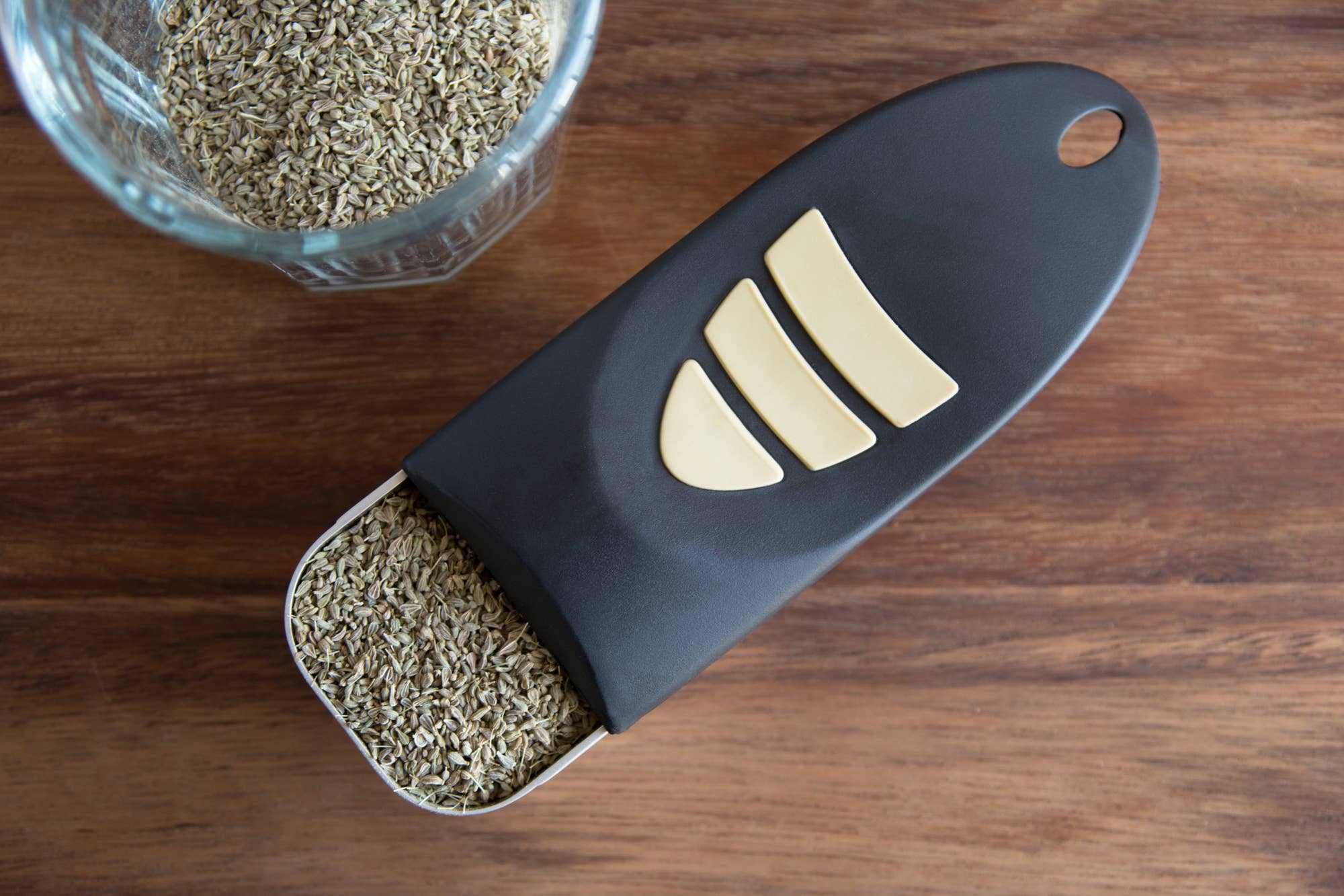 Fox Run Brands - Wholesale Maatbeker - KitchenArt Pro Adjust-A-Scoop voor 1/2 kop, satijn, 7 „x 2,5"2