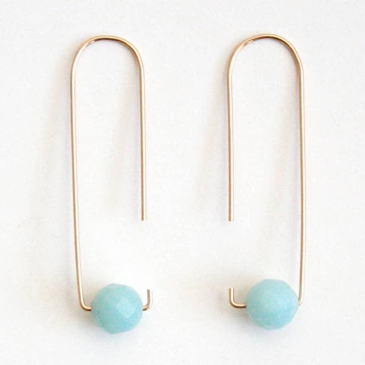 Boucles d'oreilles longues crochets - Amazonite pour la vente par Hooks and Luxe